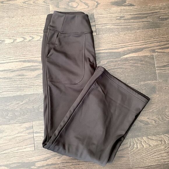 Brand new Waterproof Insulated Straight Leg Workout Pant - Picture 9 of 14